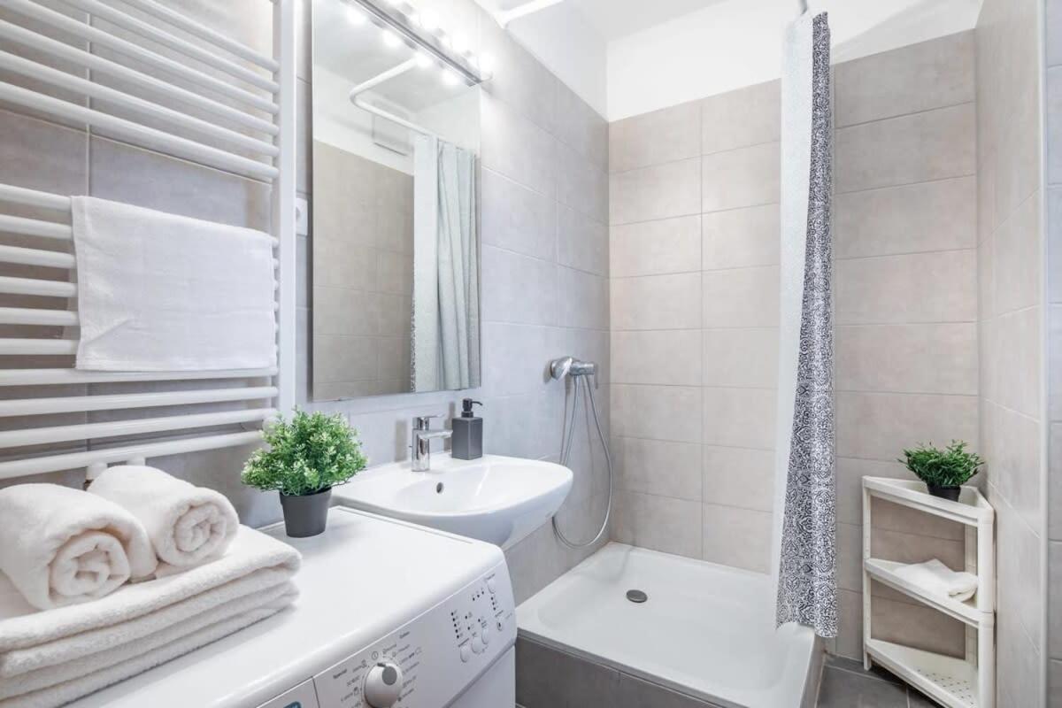 בודפשט Cute Central Apartment With Balcony מראה חיצוני תמונה