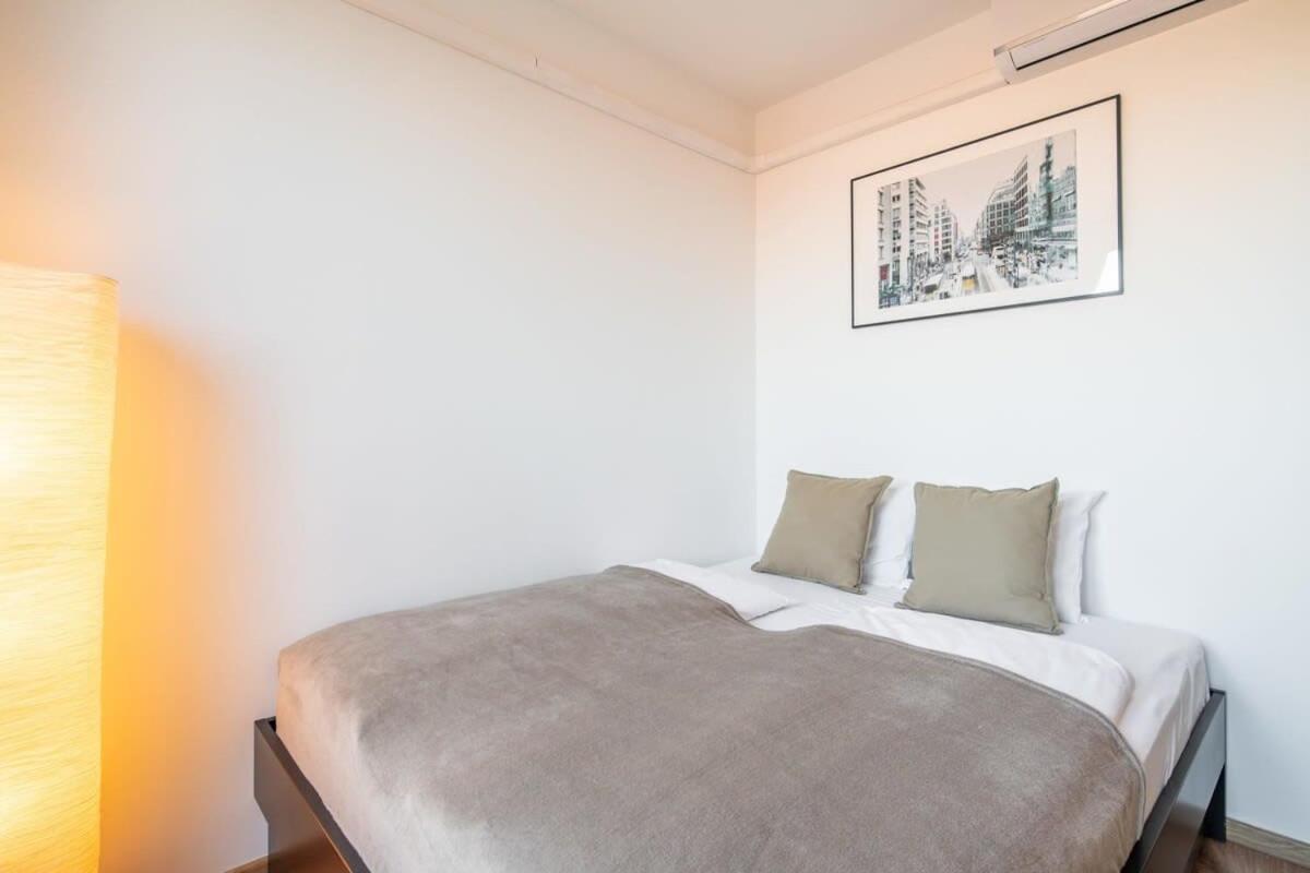 בודפשט Cute Central Apartment With Balcony מראה חיצוני תמונה